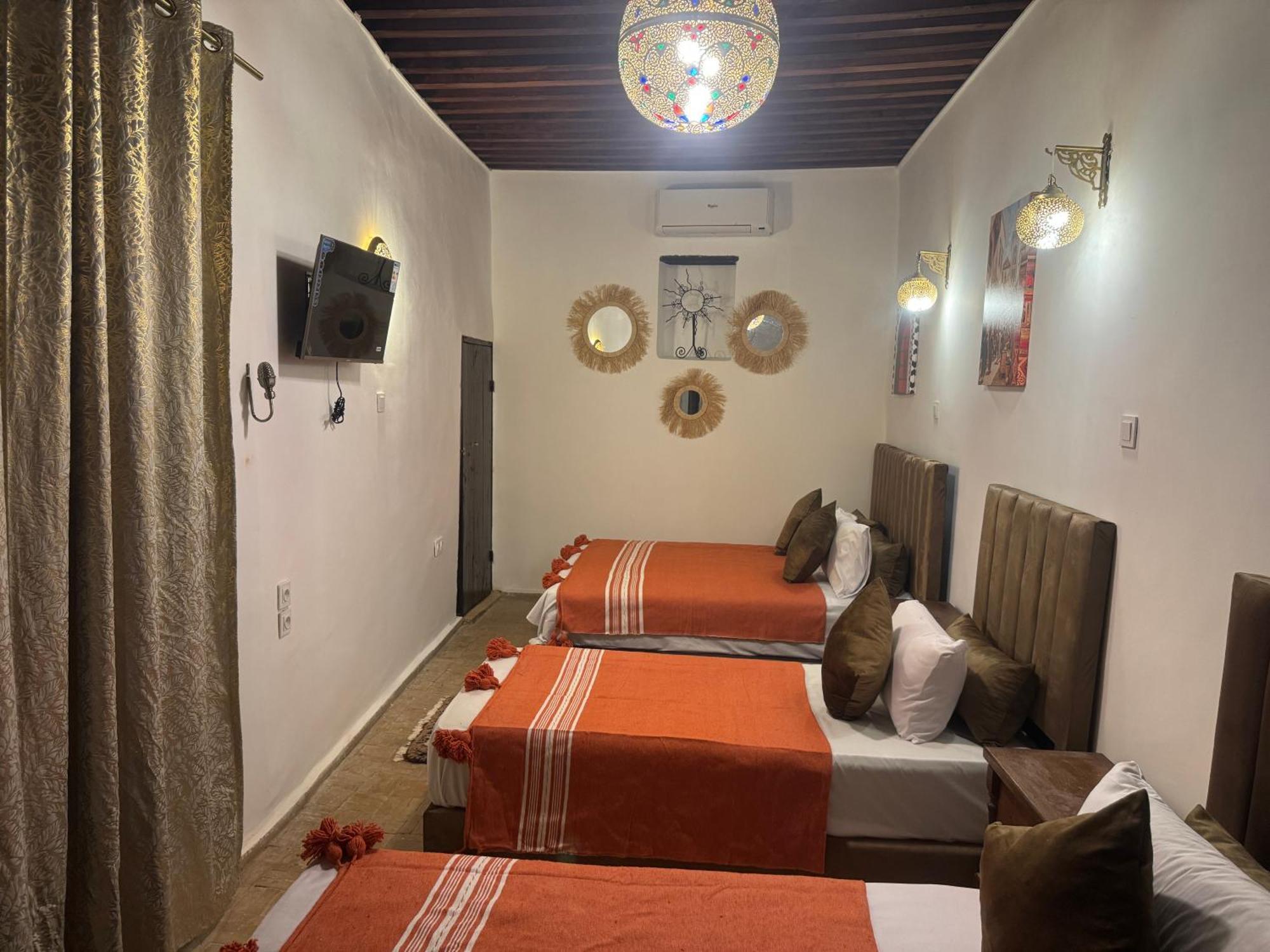 Dar Shauala Hotel Фес Екстериор снимка